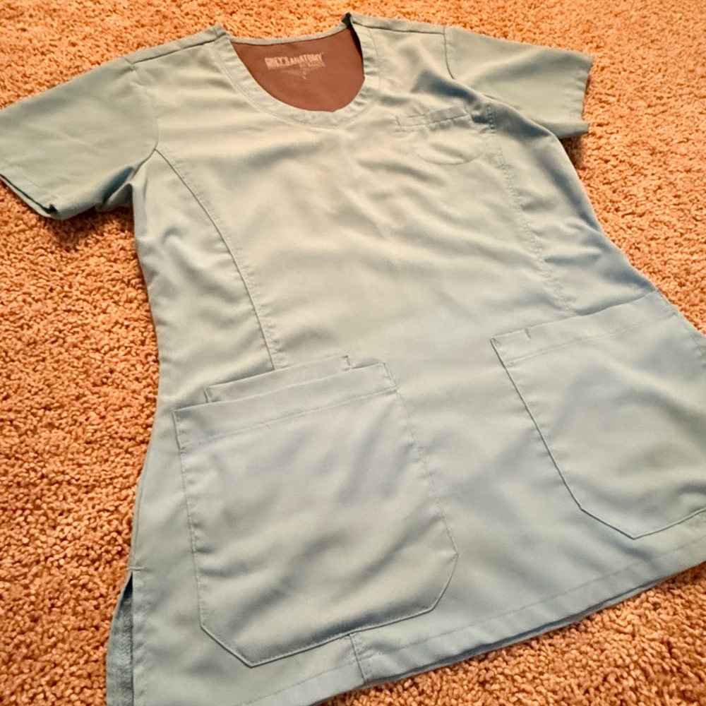 Size small Scrubs - Picture 11 of 13